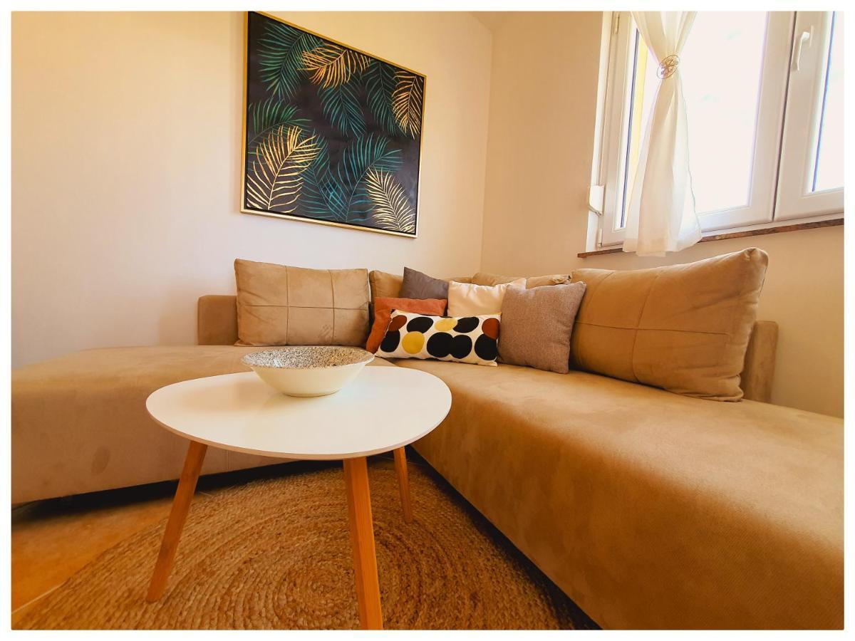 Apartman Mila Barbat na Rabu Exteriér fotografie